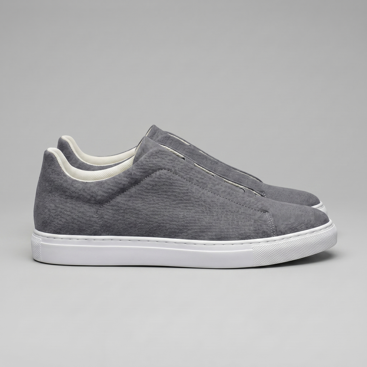 Men's Suede Slip-On Trainers – Laceless Low-Top Sneakers with Elastic Straps and Rubber Cupsole