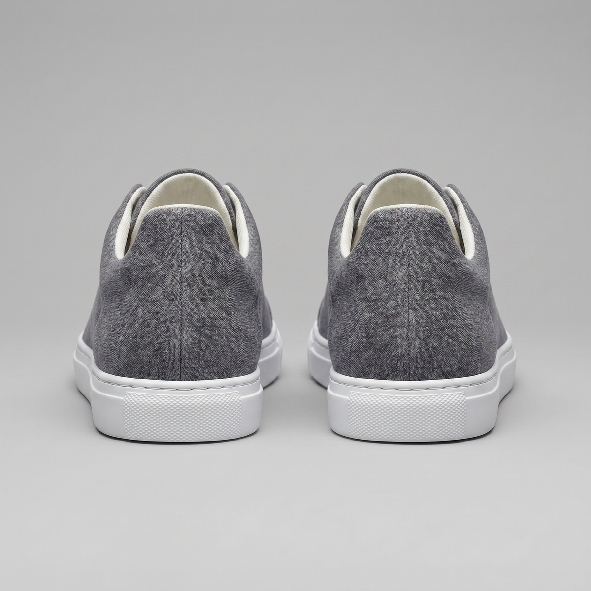 Men's Suede Slip-On Trainers – Laceless Low-Top Sneakers with Elastic Straps and Rubber Cupsole