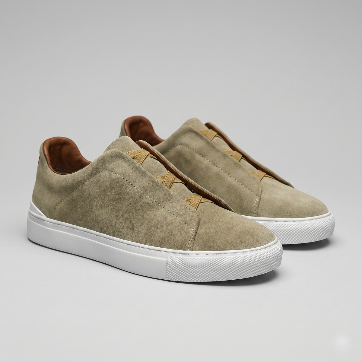 Men's Suede Slip-On Trainers – Laceless Low-Top Sneakers with Elastic Straps and Rubber Cupsole